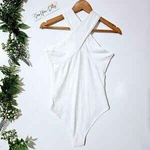 Sexy White Sleeveless Crisscross Halter‎ Bodysuit Small ~TT39.5